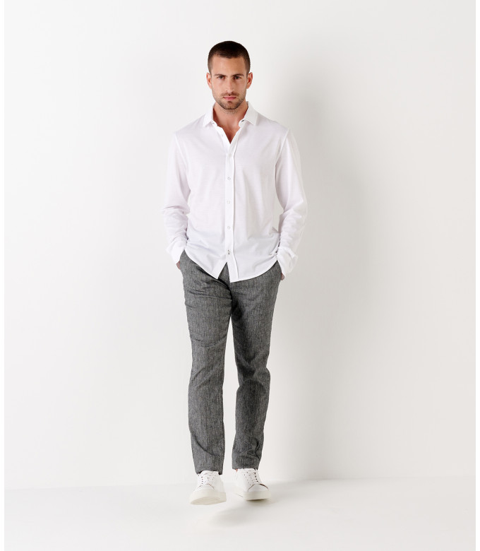 STUART - Camicia slim-fit in cotone fine tinta unita, bianco